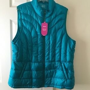 NWT packable down vest!